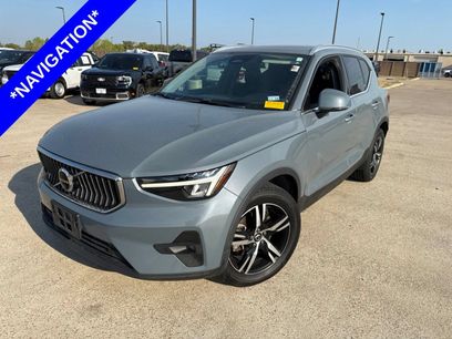 Used 2023 Volvo XC40 B5 Plus