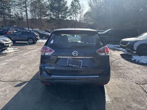 Used 2015 Nissan Rogue S image 6