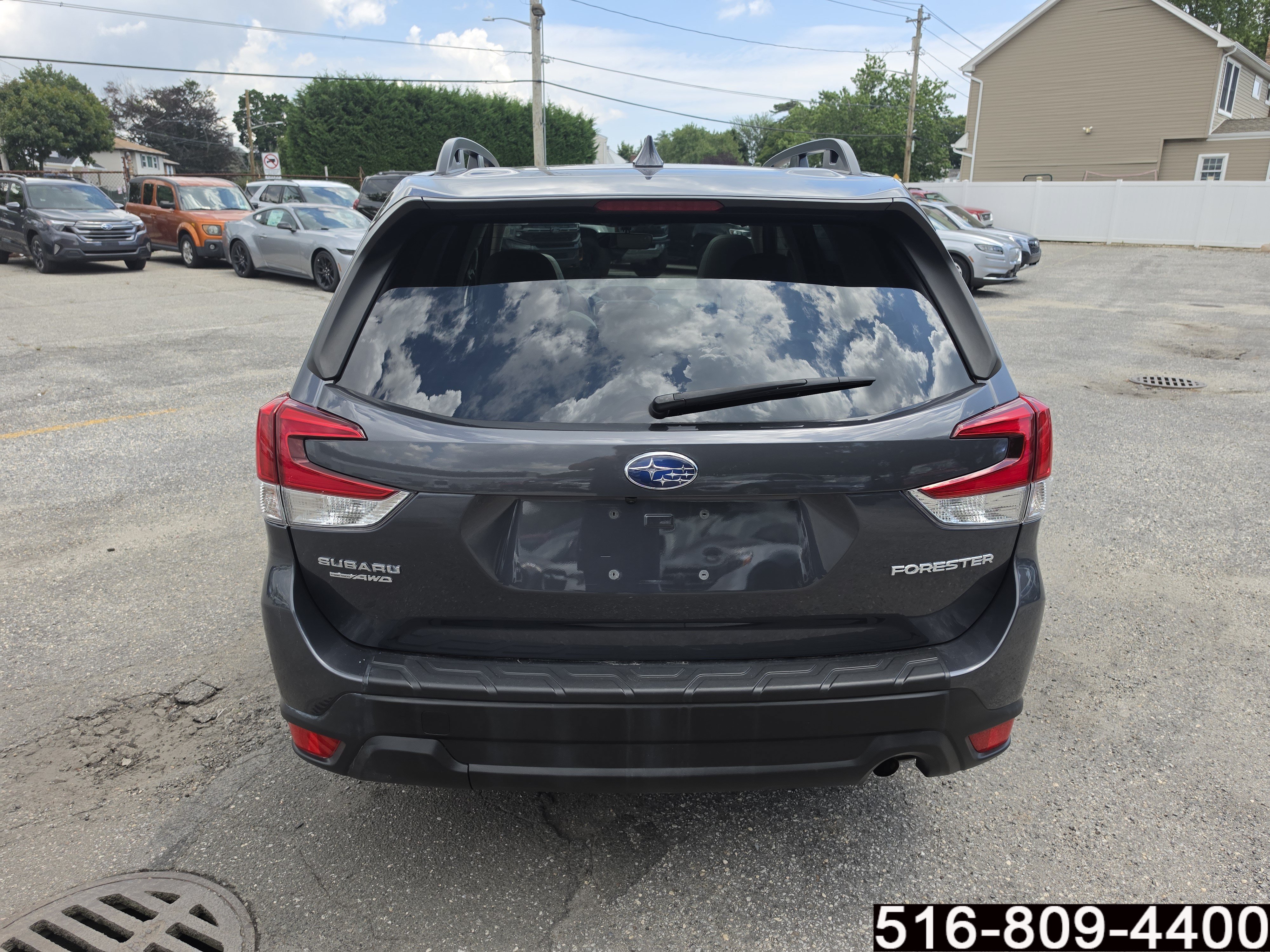 Used 2023 Subaru Forester Premium AWD/4WD image 7