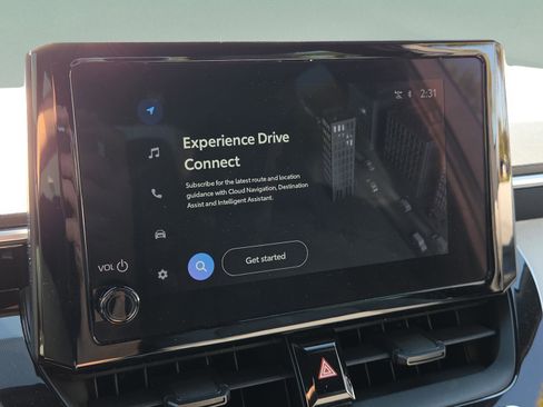 Certified 2025 Toyota Corolla SE image 25