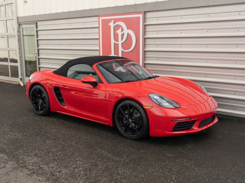 Used 2024 Porsche 718 Boxster image 40