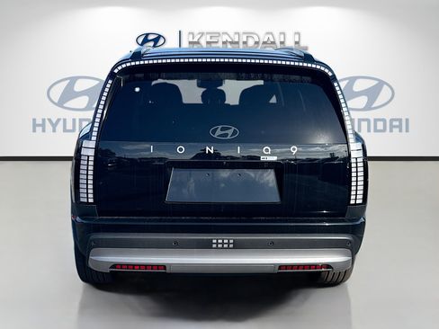 New 2026 Hyundai Ioniq 9 S image 5