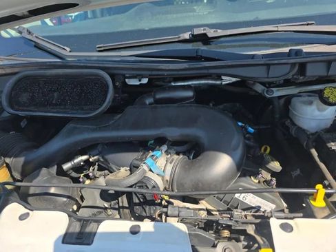 Used 2018 Ford Transit 250 130 Low Roof w/ Exterior Upgrade Package RWD image 8