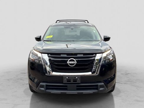 Certified 2023 Nissan Pathfinder SV w/ SV Premium Package AWD/4WD image 2