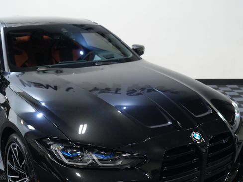 Used 2022 BMW M4 Competition w/ M Carbon Exterior Package RWD image 12