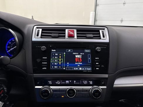 Used 2017 Subaru Outback 2.5i Premium image 17