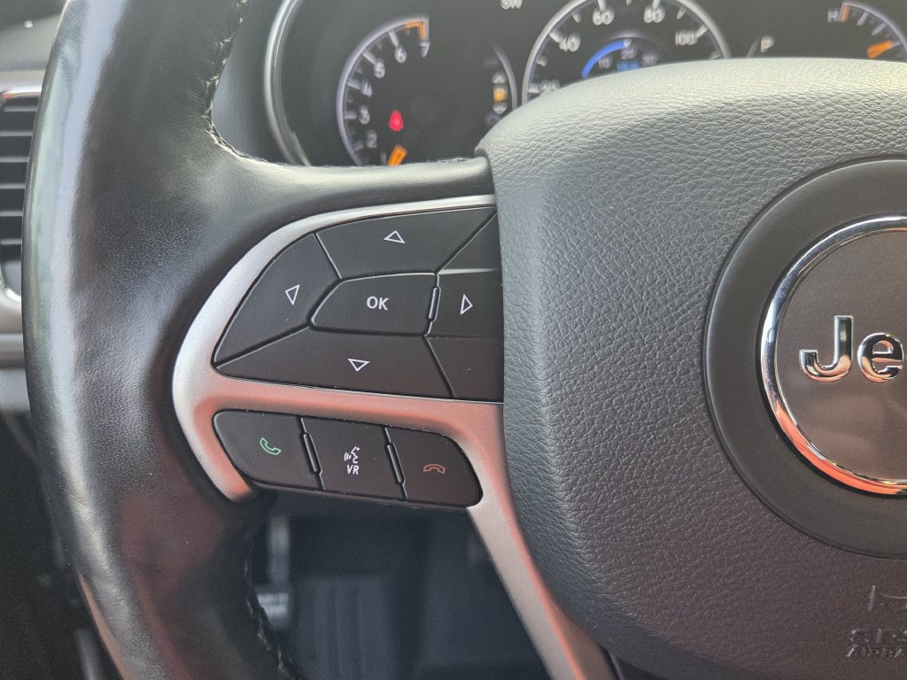 Used 2021 Jeep Grand Cherokee Laredo X AWD/4WD image 26