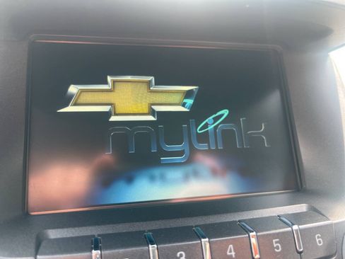 Used 2015 Chevrolet Equinox LT w/ Driver Convenience Package AWD/4WD image 17