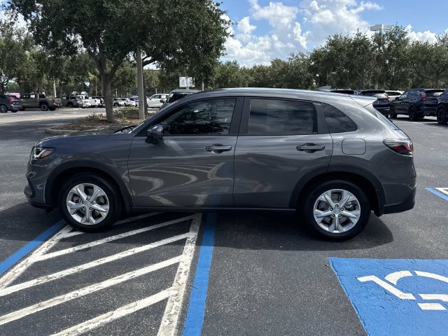 Certified 2025 Honda HR-V LX image 7