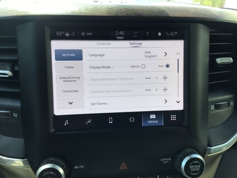 Used 2022 RAM 1500 Laramie AWD/4WD image 28