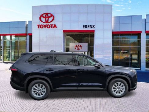 New 2026 Toyota Grand Highlander XLE AWD/4WD image 2