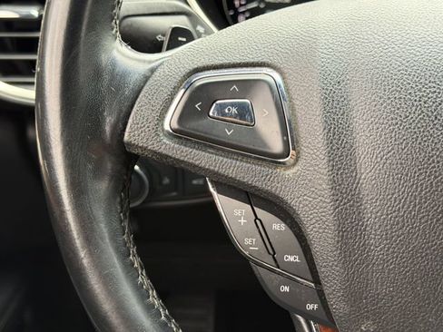 Used 2018 Lincoln MKX Select w/ Select Plus Package FWD image 18