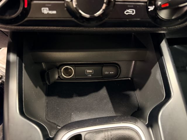 Used 2020 Kia Soul GT-Line FWD image 15