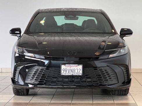 Certified 2025 Toyota Camry SE FWD image 9