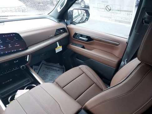 New 2026 Chevrolet Tahoe High Country AWD/4WD image 11