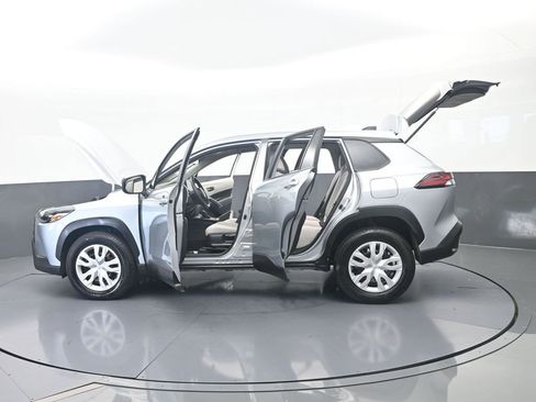 Used 2026 Toyota Corolla Cross L FWD image 65