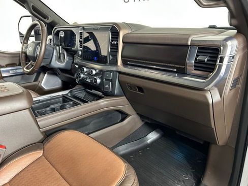 Used 2025 Ford F250 King Ranch AWD/4WD image 8