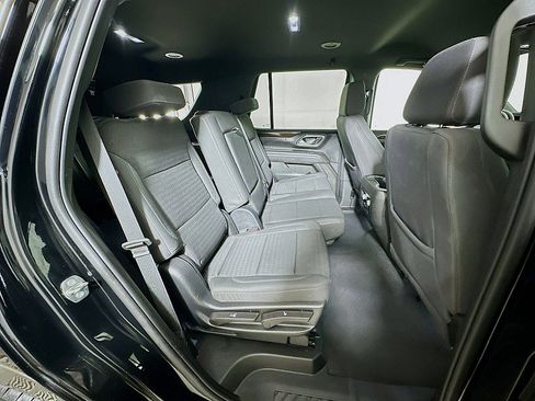 Used 2023 GMC Yukon SLE w/ Gmc Pro Safety Plus Package image 27