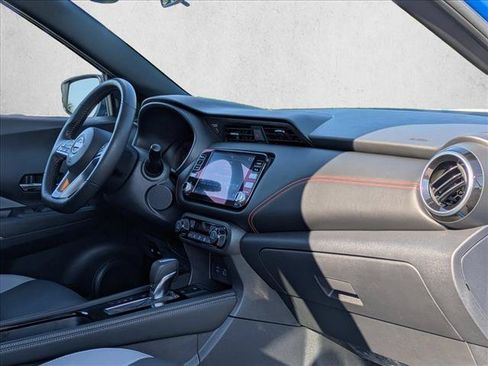 Used 2023 Nissan Kicks SR w/ SR Premium Package FWD image 25