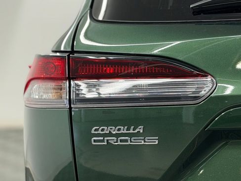New 2026 Toyota Corolla Cross LE FWD image 12