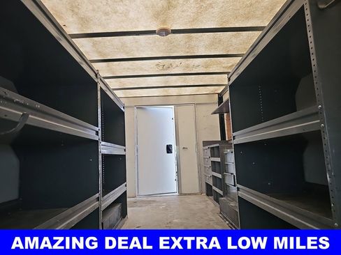 Used 2019 Ford E-450 and Econoline 450 Super Duty w/ Power Windows & Locks Group image 12