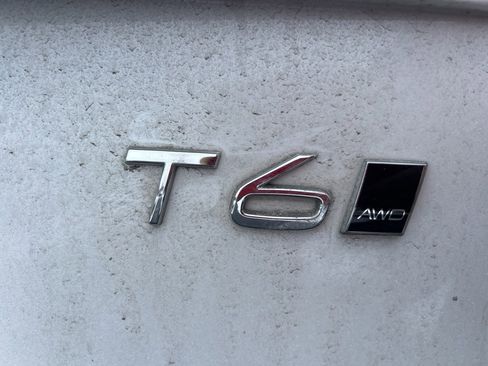 Used 2021 Volvo XC90 T6 Inscription w/ Protection Package Premier image 13