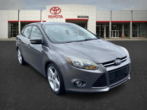 Used 2013 Ford Focus Titanium w/ Titanium Handling Pkg image 3