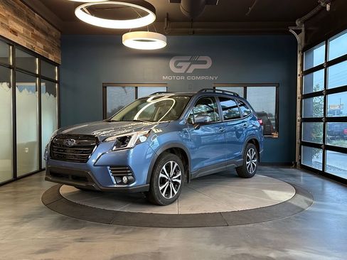 Used 2023 Subaru Forester Limited AWD/4WD image 7