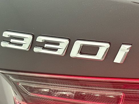 Used 2025 BMW 330i Sedan RWD image 10