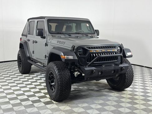 Used 2021 Jeep Wrangler Unlimited Sport AWD/4WD image 3