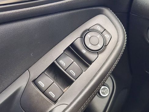 Used 2020 Buick Encore GX Select image 22