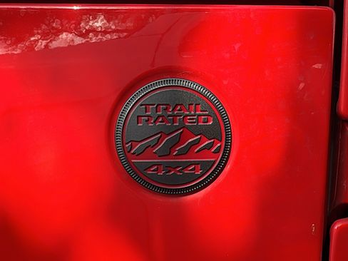 Used 2023 Jeep Gladiator Rubicon w/ LED Lighting Group AWD/4WD image 10