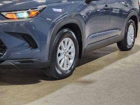 Used 2024 Toyota Grand Highlander FWD image 17
