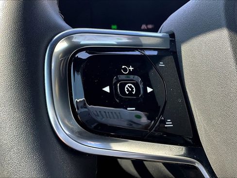 Used 2022 Polestar Polestar 2 image 25