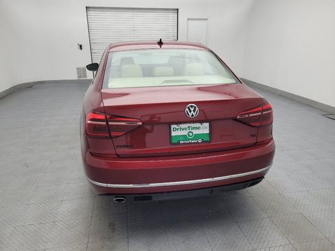Used 2018 Volkswagen Passat 2.0T R-Line FWD image 6