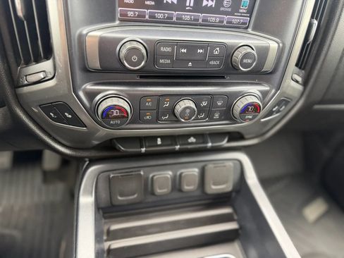 Used 2018 Chevrolet Silverado 1500 LT w/ LPO, Black Pack AWD/4WD image 20