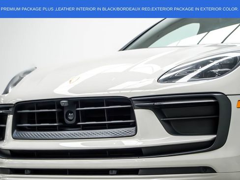 Used 2023 Porsche Macan AWD/4WD image 2