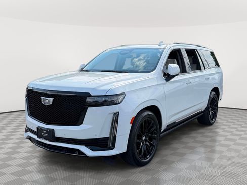 Used 2022 Cadillac Escalade Sport Platinum w/ LPO, ONYX Package AWD/4WD image 5