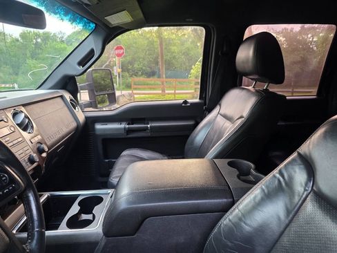 Used 2011 Ford F350 Lariat w/ Lariat Interior Pkg RWD image 11