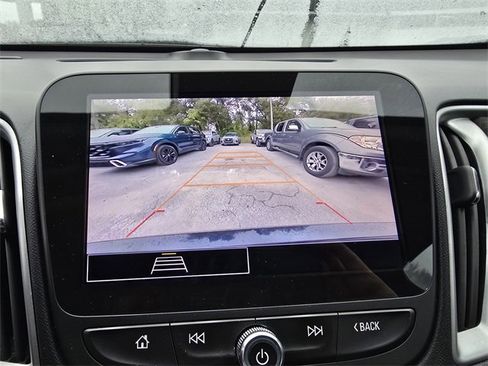 Used 2023 Chevrolet Malibu LT image 6