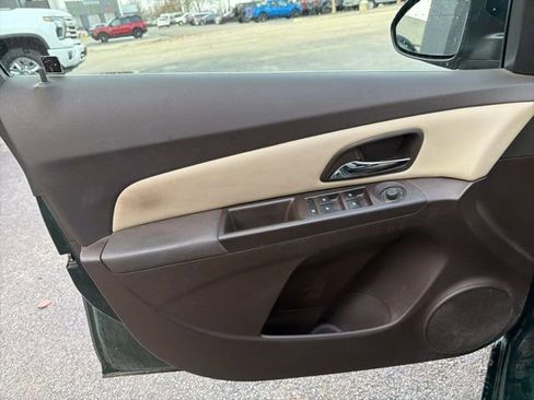 Used 2014 Chevrolet Cruze Diesel image 14