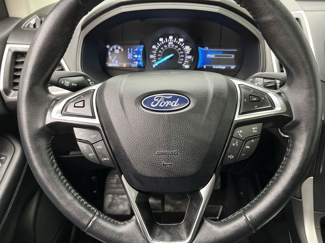 Certified 2024 Ford Edge SEL w/ Convenience Package AWD/4WD image 15