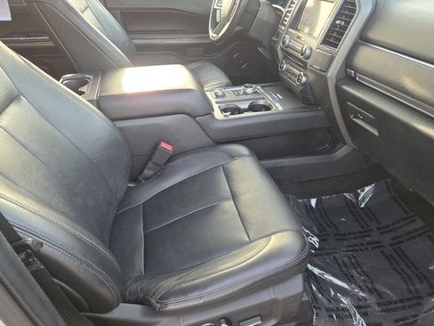 Used 2018 Ford Expedition Max XLT w/ Equipment Group 202A image 5