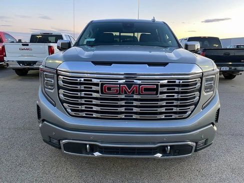 Used 2024 GMC Sierra 1500 Denali w/ Technology Package image 3