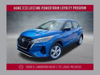 New 2025 Nissan Kicks Play S