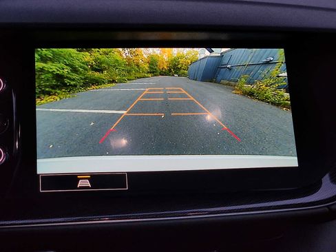 Used 2023 Buick Envision Essence w/ Sport Touring Package image 18