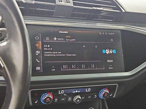 Used 2023 Audi Q3 2.0T Premium w/ Convenience Package image 29