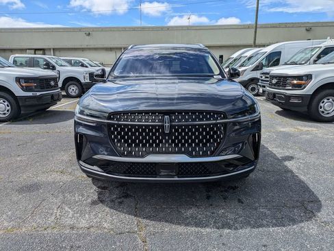 Used 2024 Lincoln Nautilus Reserve w/ Equipment Group 202A AWD/4WD image 9