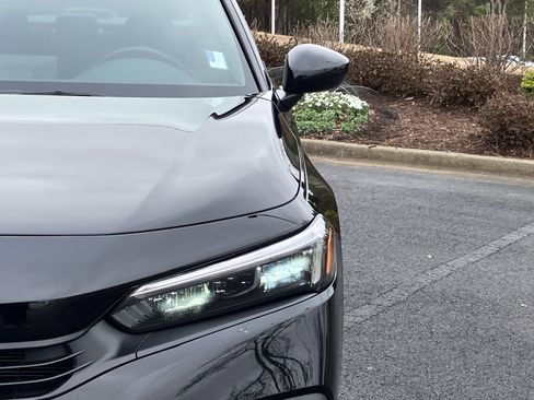 Used 2023 Honda Civic Sport image 5