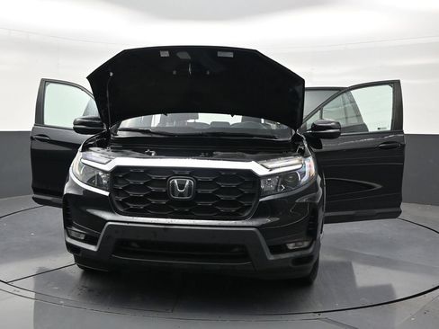 Used 2023 Honda Passport EX-L image 32